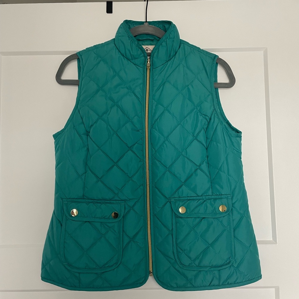St. John’s Bay quilted turquoise vest